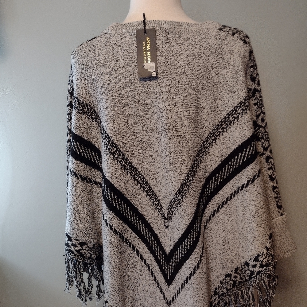 Anna Morgan NWT poncho size 46wide 33 long. Great For The Winter And Soo Cozy!! - Picture 5 of 7